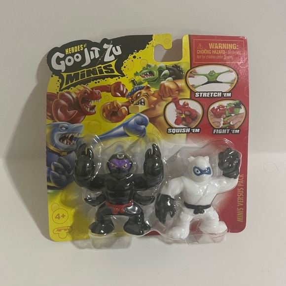 Goo Jit Zu Minis Pantaro Vs Scorpi - Picture 1 of 7